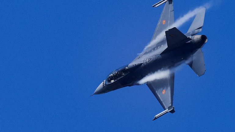 Guerre en Ukraine : Joe Biden ouvre la voie à la livraison d'avions F-16 à l'Ukraine