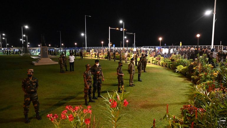 Sri Lanka : baignade festive dans la piscine du président Gotabaya Rajapaksa, en fuite