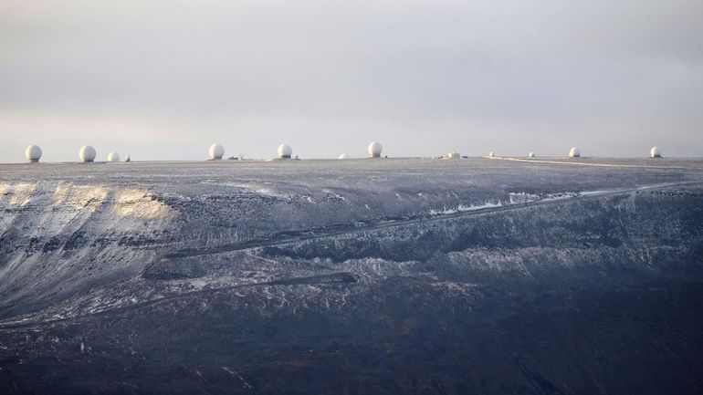 Gaz à effet de serre, infrastructures, environnement : le dégel du permafrost est une triple menace, selon des études