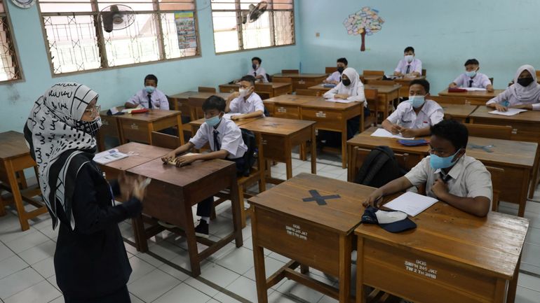 Coronavirus en Indonésie : pour des centaines d'écoles de Jakarta, c'est l'heure de la réouverture