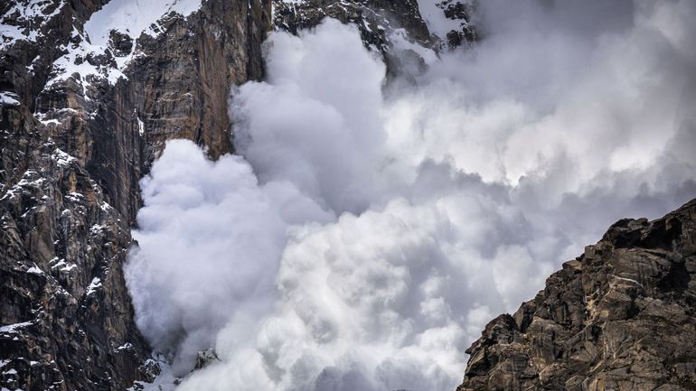Autriche : un groupe de touristes pris dans une avalanche, le bilan s'élève à 2 morts