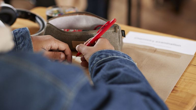 En juin 2027, 60% seront nécessaires pour l'obtention du CEB et pour les autres épreuves externes du CE1D et du CESS
