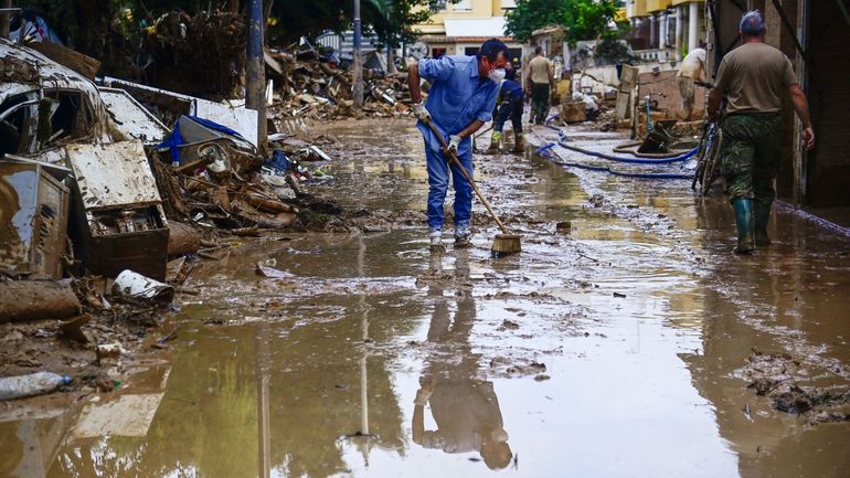 Inondations en Espagne : record de pluie en octobre, 78 personnes toujours disparues, au moins 219 décès