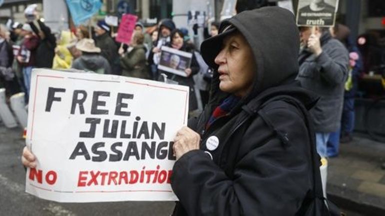 L'ONU et un comité belge de soutien réagissent à la libération de Julian Assange
