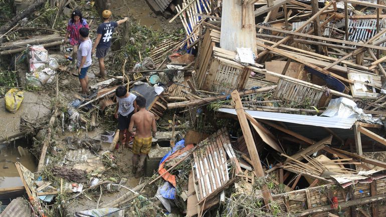 Philippines : plus de 30 morts suite au passage du typhon Rai, 