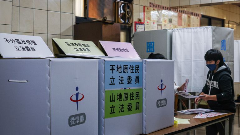 Taïwan : trois candidats pour une élection présidentielle aux répercussions sur le monde entier, sous le regard de la Chine