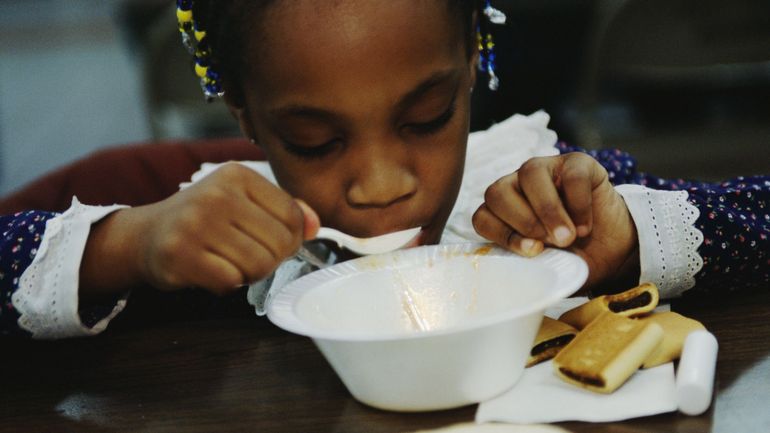 Un enfant sur quatre dans le monde est en situation de pauvreté alimentaire sévère, alerte l'UNICEF
