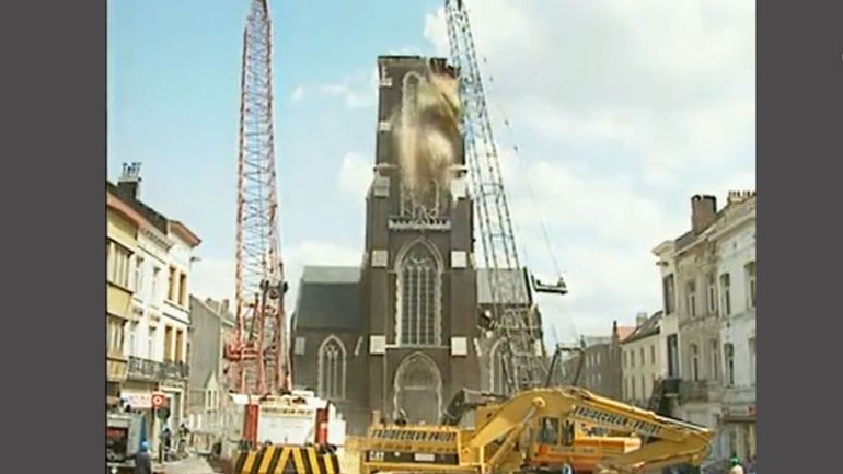 Il y a 30 ans : la démolition en urgence de l'église Sainte-Gertrude à Etterbeek