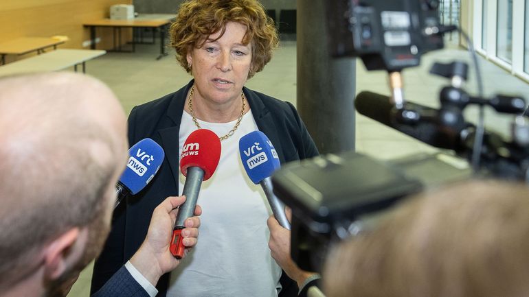Bpost : la ministre Petra De Sutter face aux députés en commission parlementaire