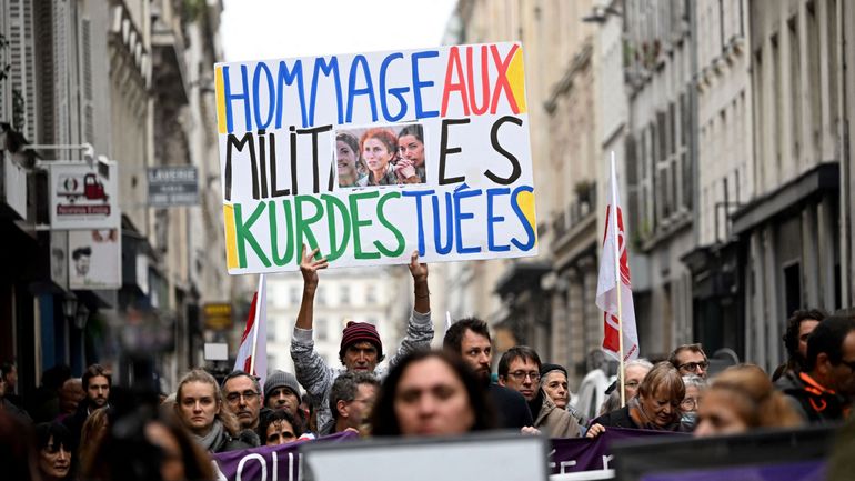 Paris : hommage des femmes kurdes aux militants assassinés il y a 10 ans