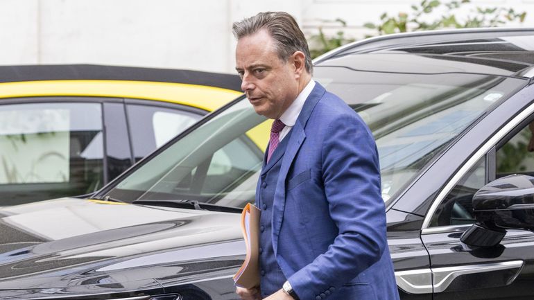 Un gouvernement avant le 31 janvier ? Bart De Wever et les négociateurs se penchent sur de gros dossiers ce week-end