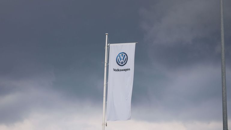 Allemagne : ouverture du procès d'un agriculteur contre Volkswagen au nom du climat