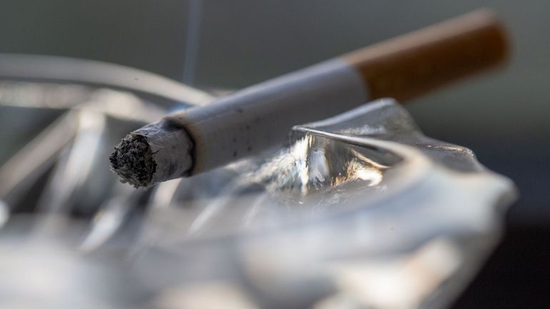 Journée contre le cancer du poumon : les dérivés du tabac se servent de l'addiction 