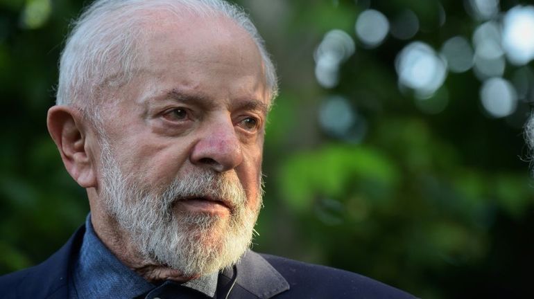 Brésil : le président Lula sort du régime de soins intensifs mais reste hospitalisé