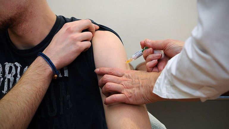 Vaccin anti-coronavirus : 45,9% des 12-17 ans sont vaccinés, Bruxelles encore à la traîne