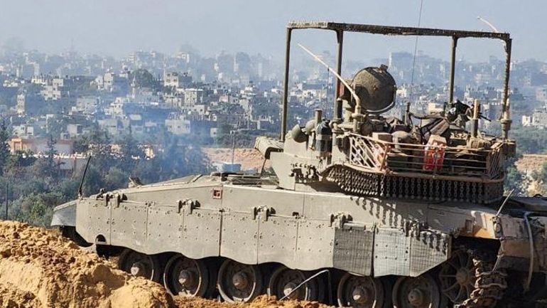Guerre Israël-Gaza : l'armée israélienne dit avoir découvert un tunnel long de 55 mètres sous l'hôpital al-Chifa