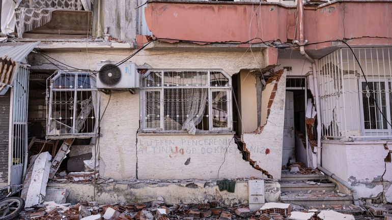 Turquie : les dégâts matériels causés par le séisme 