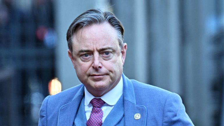 Bras de fer entre le gouvernement et les magistrats : Bart De Wever ironise sur des procureurs politisés, la profession dément