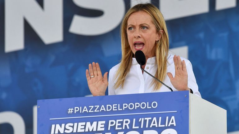 La présidente du parti populiste Fratelli d'Italia appelle à un blocus naval en Afrique pour les bateaux de migrants
