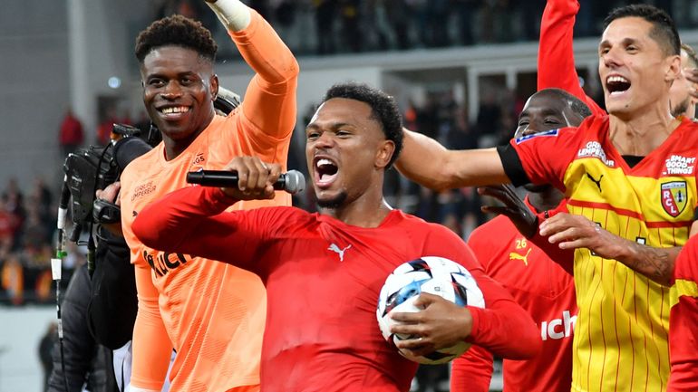 "On les a chicotés" : Loïs Openda met l'ambiance après son triplé pour Lens face à Toulouse
