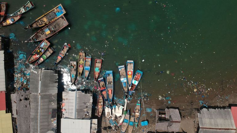 L'Indonésie frappée par un violent séisme de magnitude 7,3