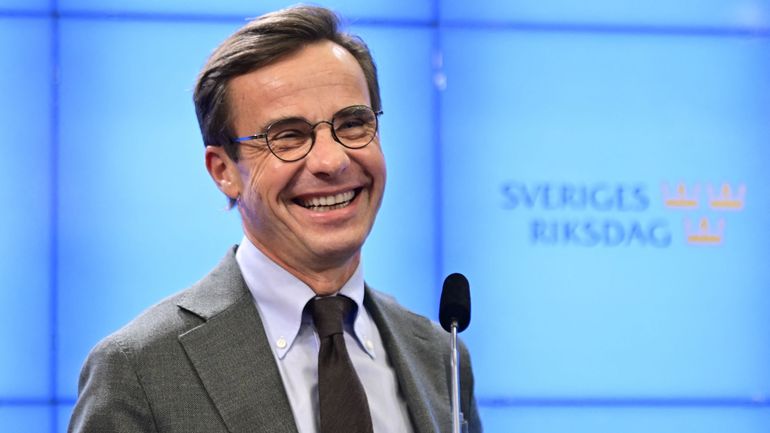 Suède: le conservateur Ulf Kristersson élu Premier ministre avec les voix de l'extrême droite