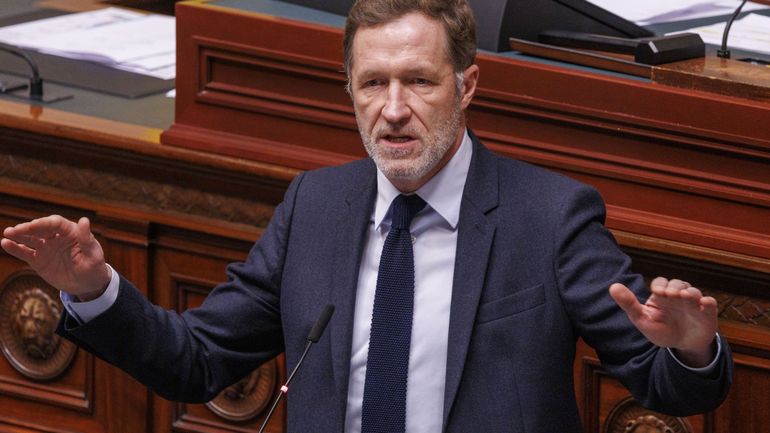 Défense européenne : le PS soutient un investissement renforcé, sous réserve de respecter le droit international