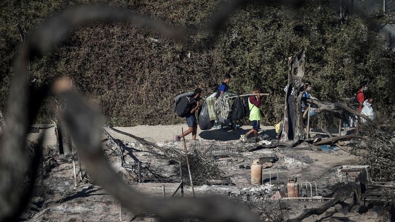 Début du procès des jeunes Afghans accusés d'avoir mis le feu au camp de Moria à Lesbos