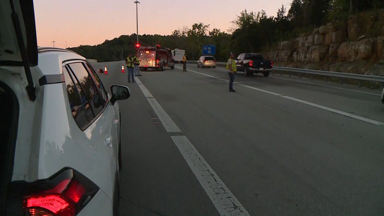 États-Unis : plusieurs blessés dans une fusillade près d'une autoroute dans le Kentucky, une chasse à l'homme est lancée