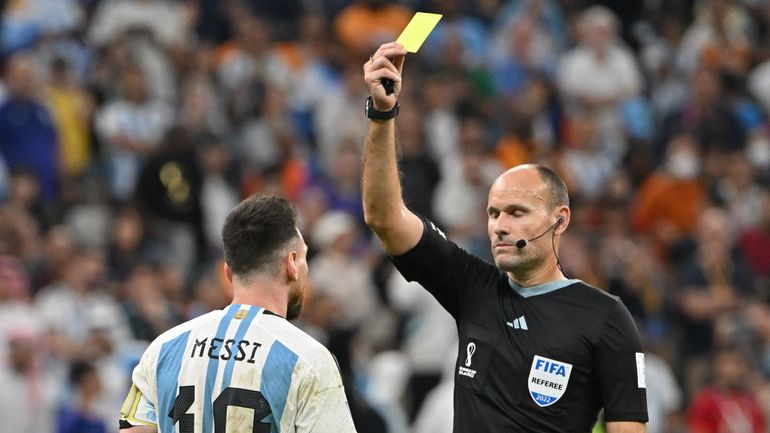 Coupe du monde 2022 : Mateu Lahoz, arbitre controversé de Pays Bas – Argentine, ne sifflera plus dans ce mondial