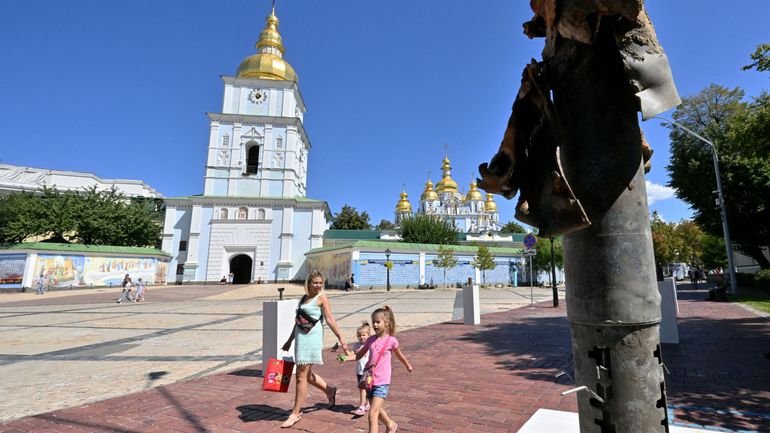 L'Ukraine dit avoir déjoué une attaque aérienne russe sur Kiev, inquiétudes autour de la centrale nucléaire de Zaporijjia