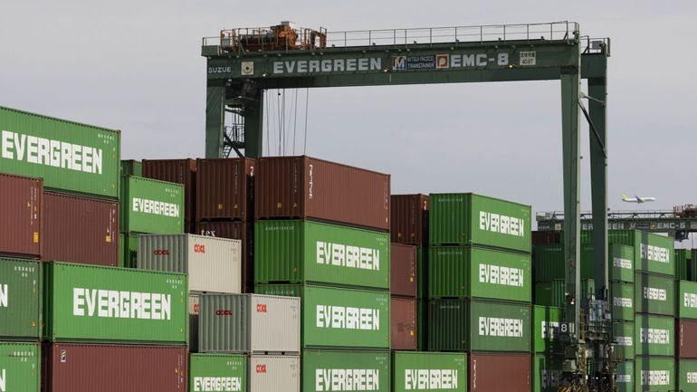 Droits de douane : les Etats-Unis connaissent une baisse record des importations en avril