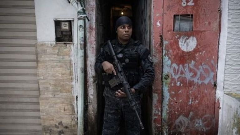 Brésil : vaste opération de police dans des favelas de Rio de Janeiro