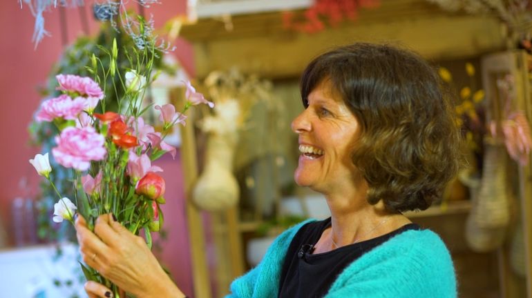 De RH à conteuse florale : Laurence a tout quitté pour devenir fleuriste par passion