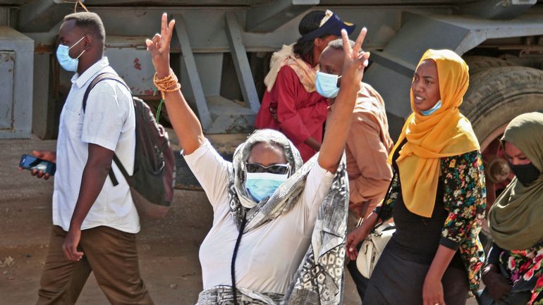 Coup d'Etat au Soudan : manifestations anti-putsch sous les tirs de gaz lacrymogène