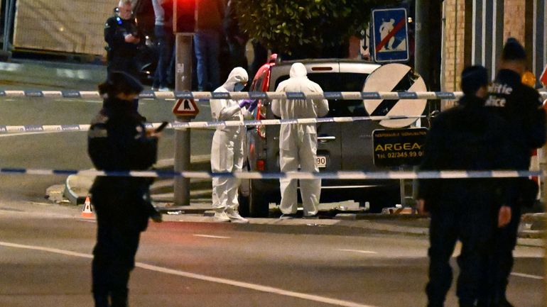 Attentat à Bruxelles : deux supporters de la Suède tués, un blessé, suspect en fuite, le rappel des faits