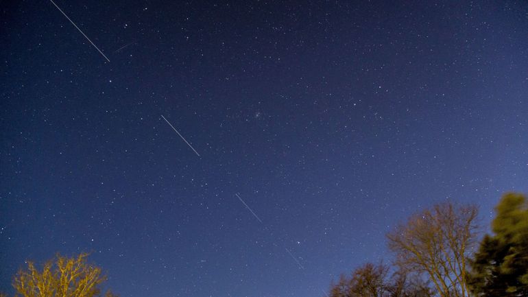 Notre ciel nocturne est menacé, sous l'assaut des satellites envoyés par SpaceX et cie, alertent les astronomes belges