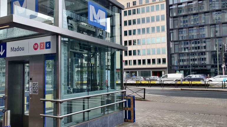 STIB : des ascenseurs pour PMR aux stations de métro Madou et Jacques Brel