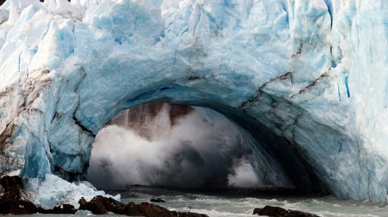 Environnement et réchauffement climatique : les glaciers de montagne recèleraient moins d'eau qu'estimé, selon une étude