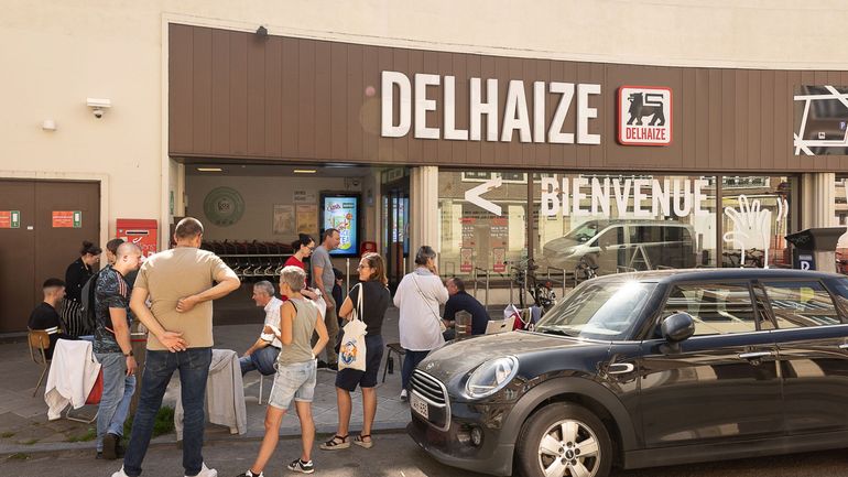 Delhaize : trois magasins bloqués en Wallonie