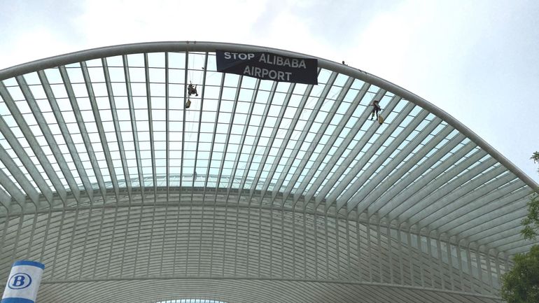 Les activistes du groupe StopAliBaba ont encore frappé, en gare des Guillemins