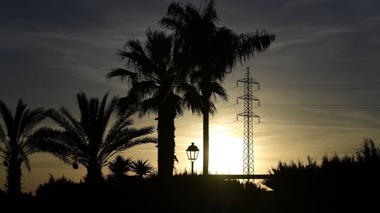 Le courant revient progressivement en Espagne et au Portugal, les causes de la panne sont toujours inconnues