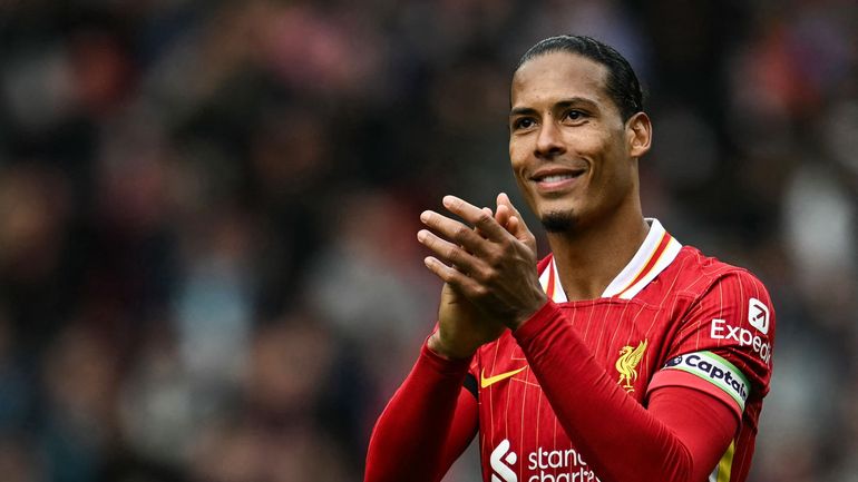 Virgil van Dijk, capitaine de Liverpool, suit l'exemple de Salah et prolonge de deux saisons