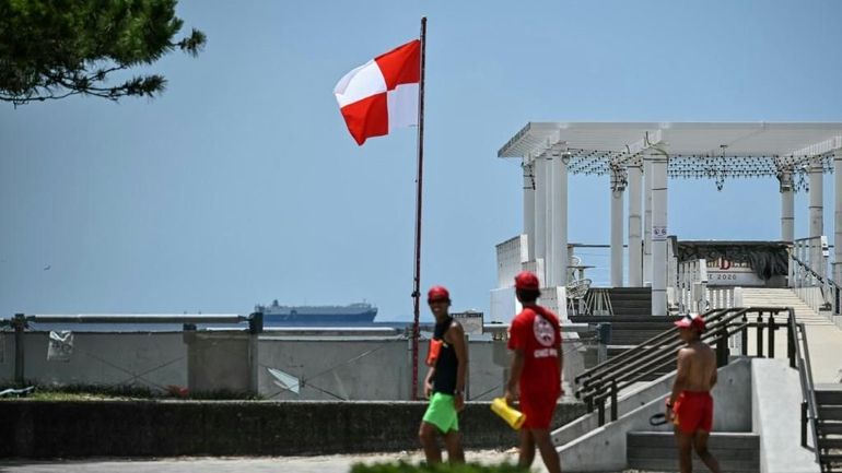 Alertes au tsunami dans le Pacifique après un séisme de magnitude 8,8 près des côtes russes