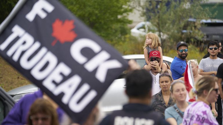 Au Canada, la campagne de Trudeau est de nouveau perturbée par des manifestants