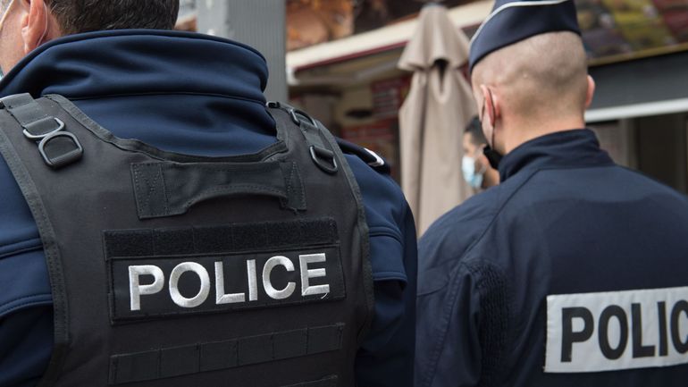En France, deux hommes écroués pour un projet d'attaque au couteau 