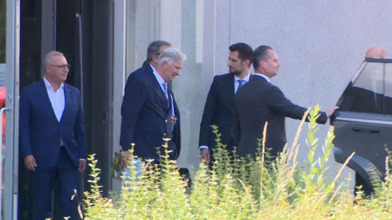La discrète visite-surprise du roi Philippe à La Louvière