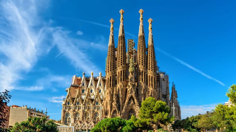 La plus haute tour de la Sagrada Familia de Barcelone devrait être achevée en 2026, les travaux en 2033