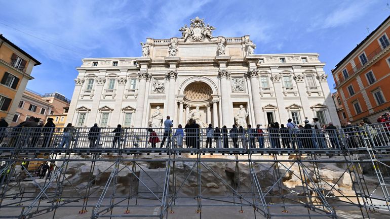 A Rome, une passerelle inaugurée au-dessus de la célèbre fontaine de Trevi