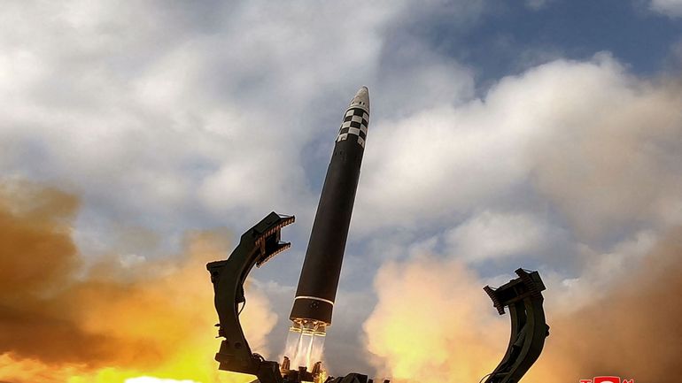 Missile nord-coréen : l'UE condamne une action 